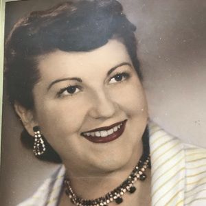 Meet your Posher, Angela